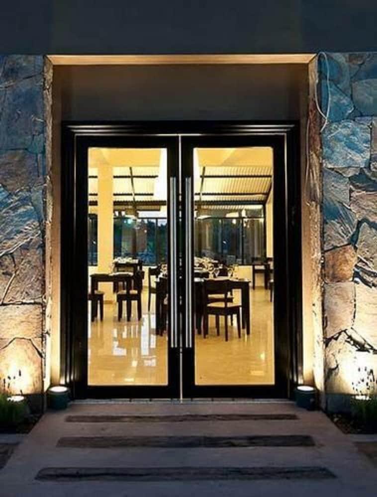 Pro Hotel Pilar (Buenos Aires)